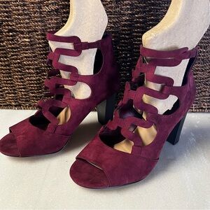 Torrid Wine Merlot Vegan Suede Strappy Birdcage Sandals Stacked Heels Size 9W